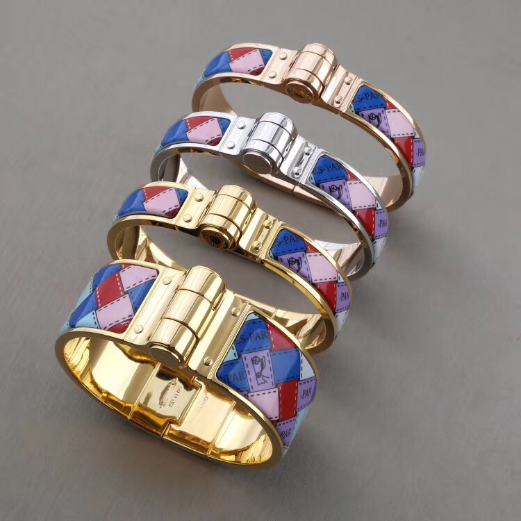 AAA Replica Hermes Printed Enamel Bracelet With SS Plated